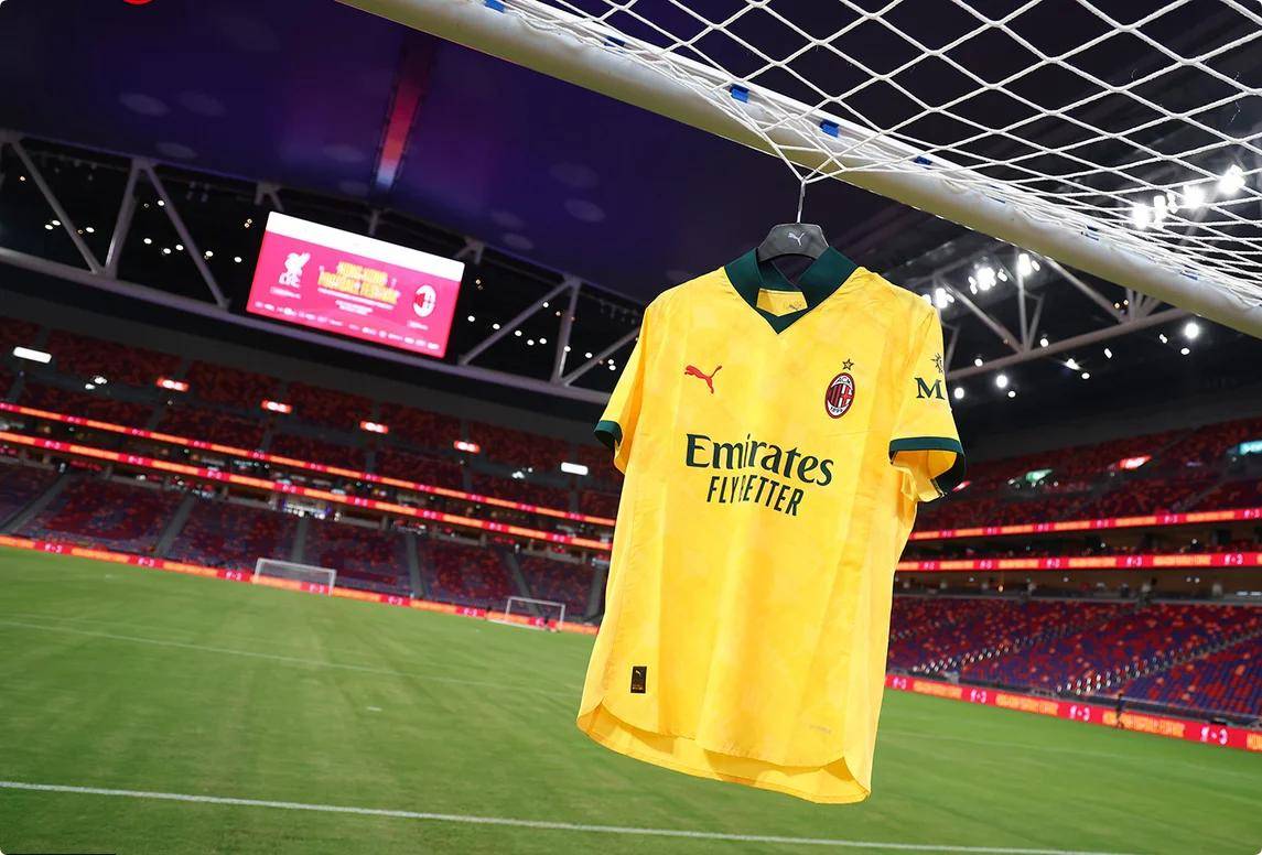 包含夏季联赛最新形势：阿森纳高居榜首，AC米兰强势追赶，冠军归属成迷的词条